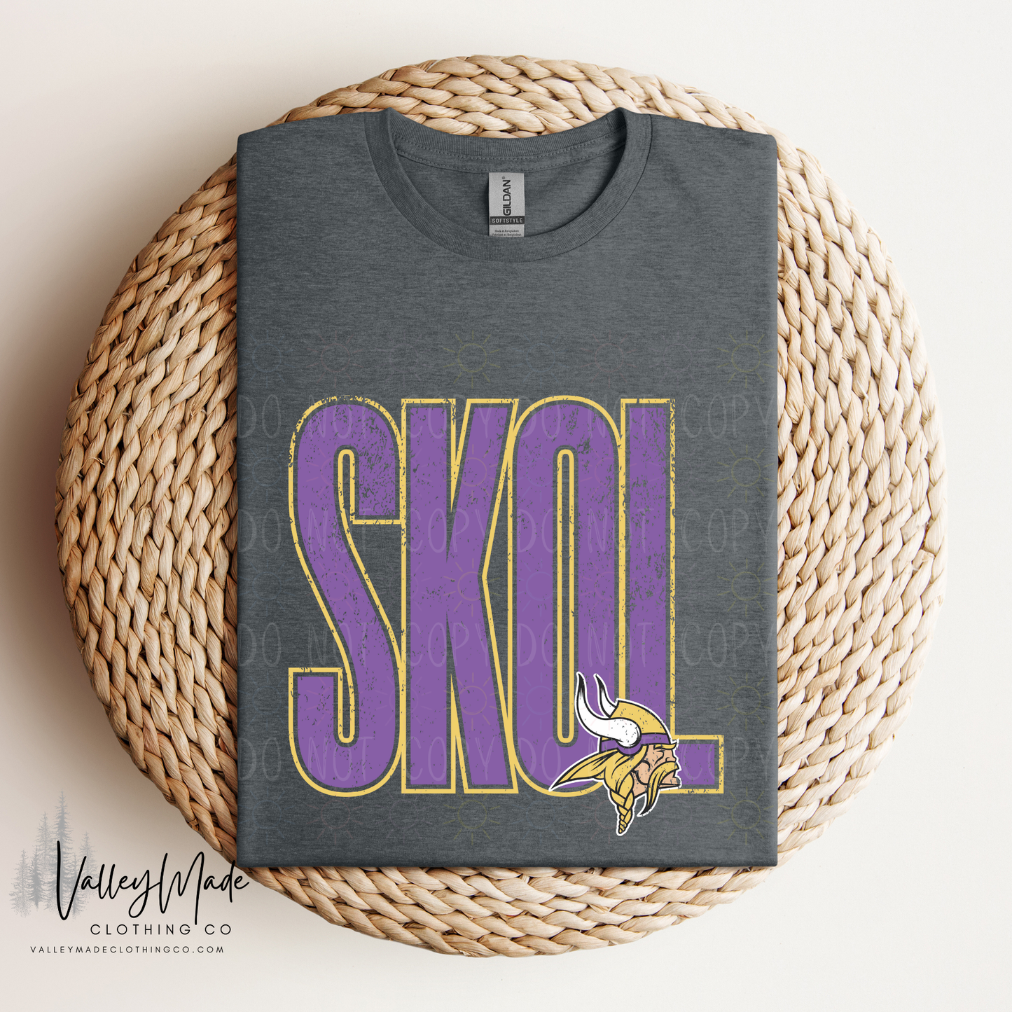 **BLACK FRIDAY $12 TEE** Minnesota Football Logo